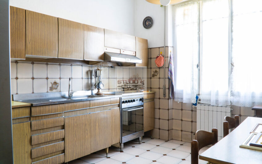 Sanremo – Casa indipendente con terreno nel centro di Poggio