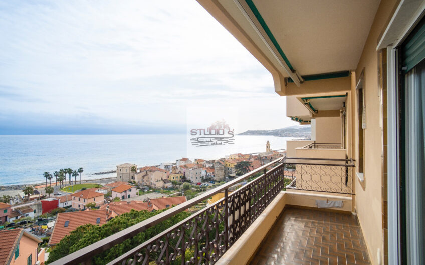 Santo Stefano al Mare – Bilocale con balcone vista mare a 300 metri dalle spiagge